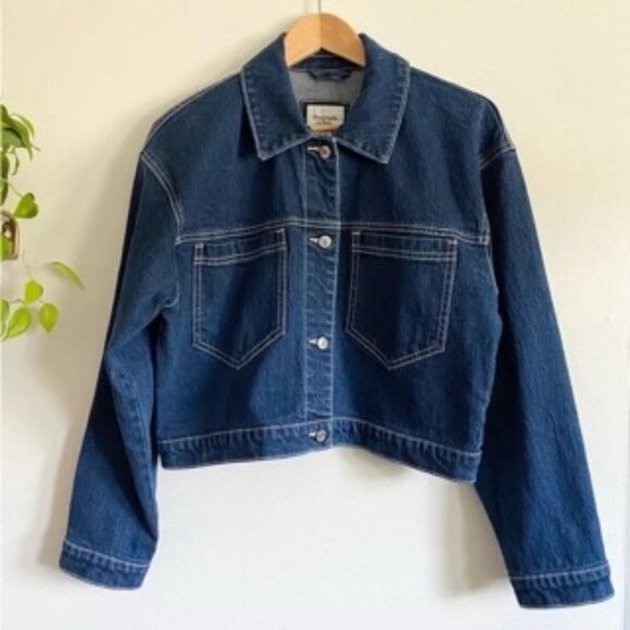 Abercrombie & Fitch Cropped Denim Jacket in Dark Wash - Picture 4 of 8